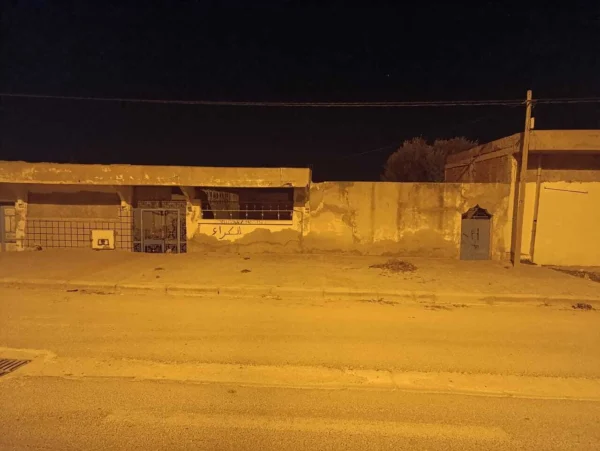 للايجار أرض بطريق رقادة الرئيسي بالقيروان 3000 متر - 1